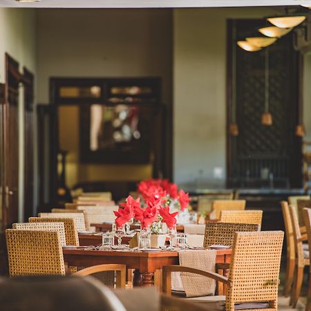 Aanari Hotel & Spa- Mauritius Flic-en-Flacq Екстериор снимка