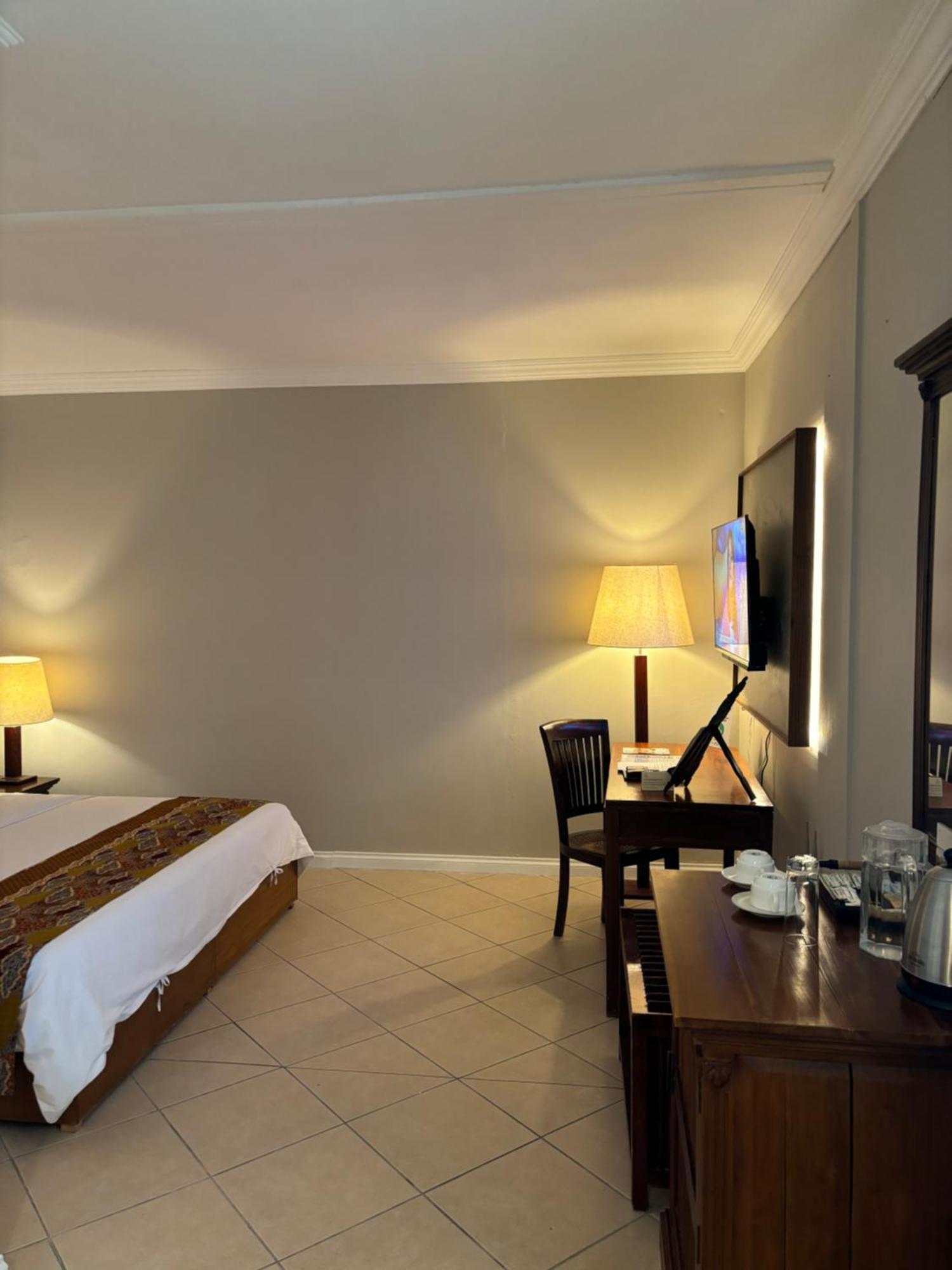 Aanari Hotel & Spa- Mauritius Flic-en-Flacq Екстериор снимка